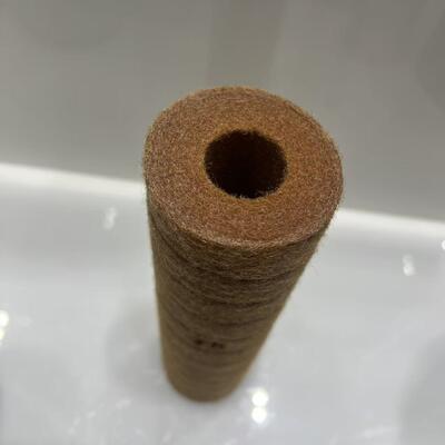 উচ্চ দক্ষতা 10 'পিপি গলিত ফুঁ ফিল্টার কার্তুজ জল বিশুদ্ধকরণের জন্য